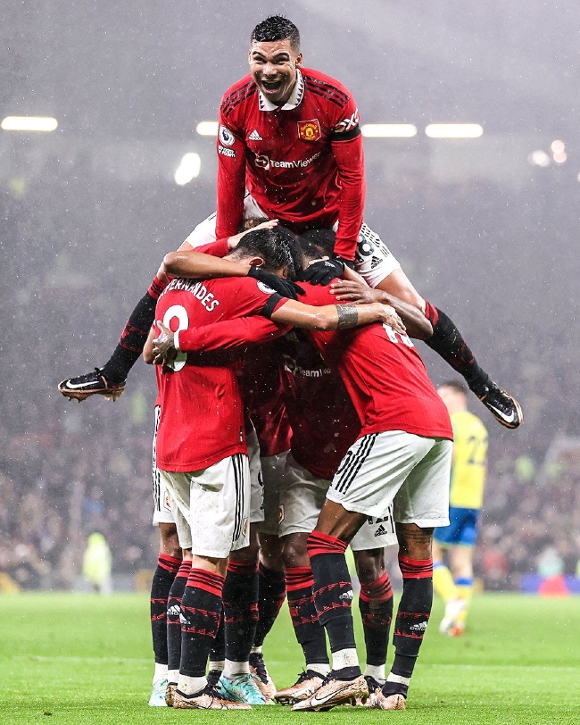 等备受瞩目 等备受瞩目