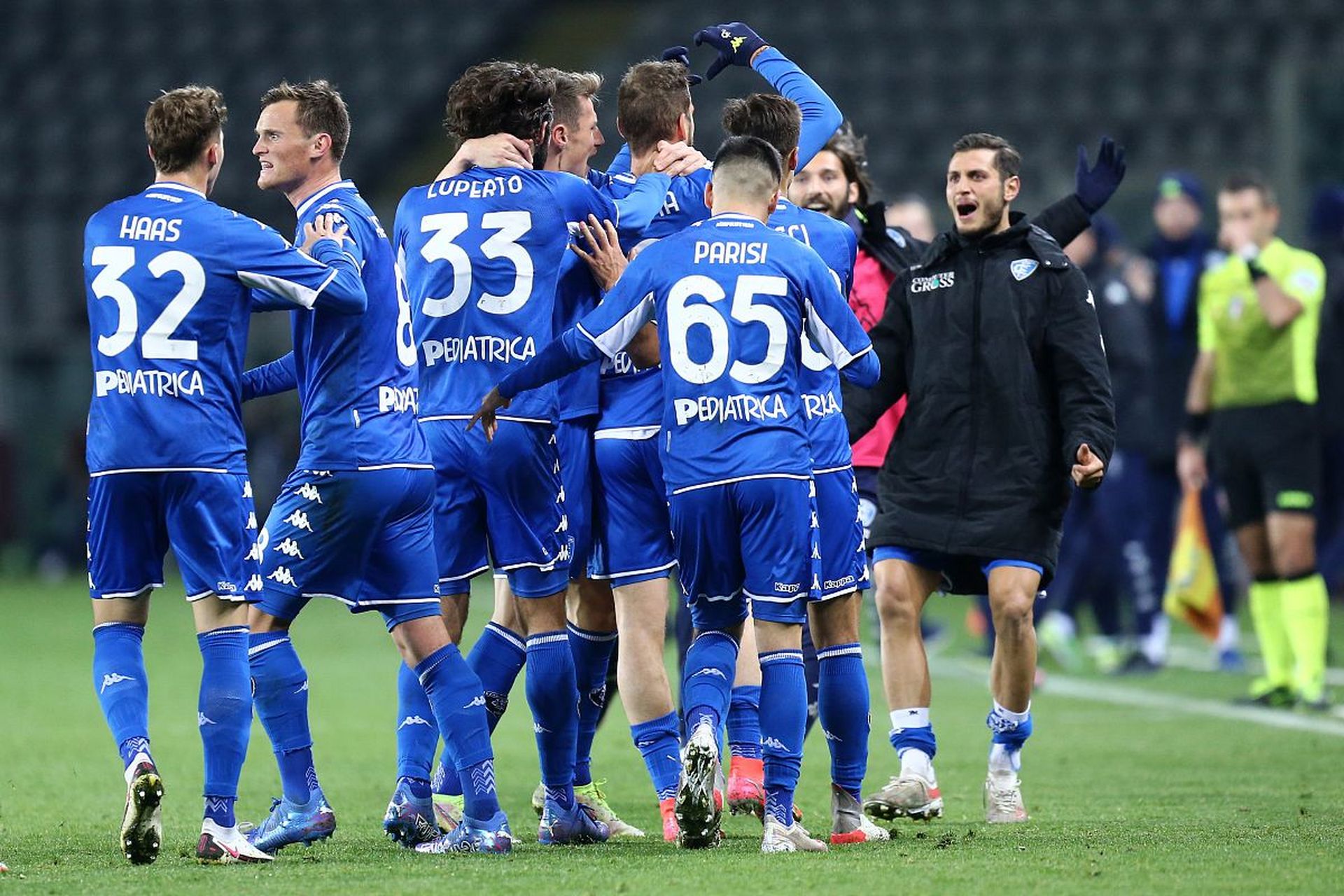 而这也凸显 而这也凸显